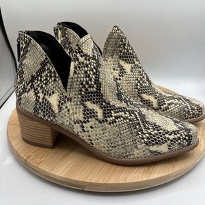 Blondo Snake Print Waterproof Leather Ankle Boots Block Heel 8 Boho Western
